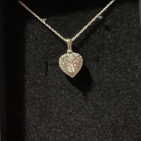 NWT Kay jewelers heart shaped &round cut necklace sterling silver 18’ chain - Picture 3 of 5